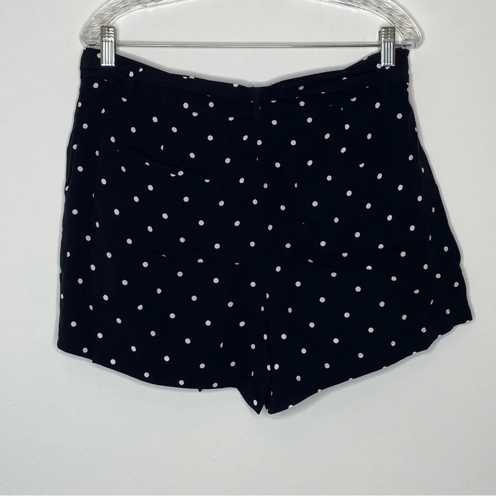 LOFT black white